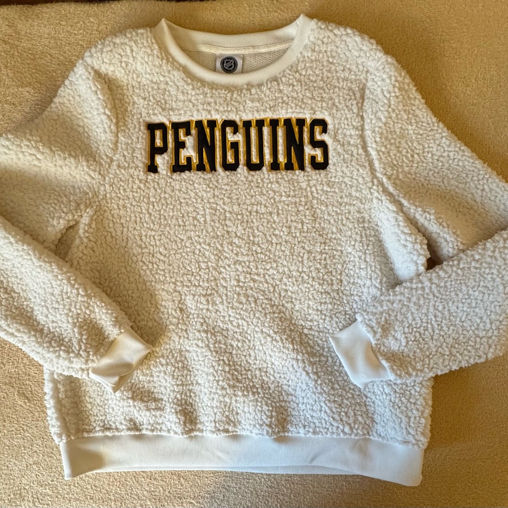 NHL Penguins White Sherpa Sweater